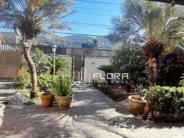 Casa com 3 dormitórios à venda, 246 m² por R$ 950.000 - Piratininga - Niterói/RJ