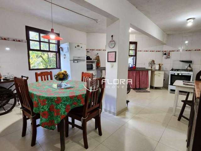 Casa com 5 dormitórios à venda, 320 m² por R$ 850.000,00 - Serra Grande - Niterói/RJ