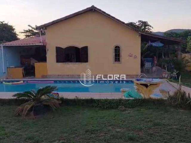 Casa com 2 dormitórios à venda, 300 m² por R$ 650.000,00 - Guaratiba - Maricá/RJ