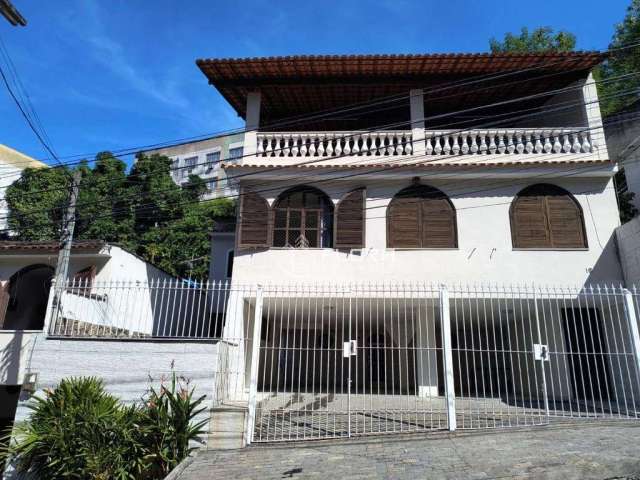 Casa com 4 dormitórios à venda, 203 m² por R$ 430.000,00 - Fonseca - Niterói/RJ