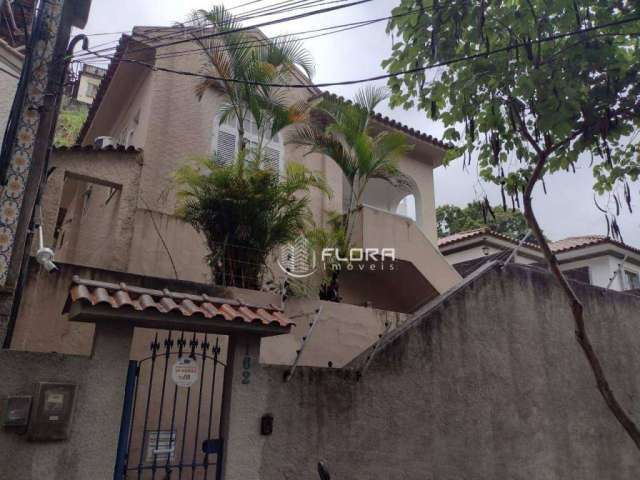 Casa com 3 dormitórios à venda, 120 m² por R$ 680.000,00 - Pe Pequeno - Niterói/RJ