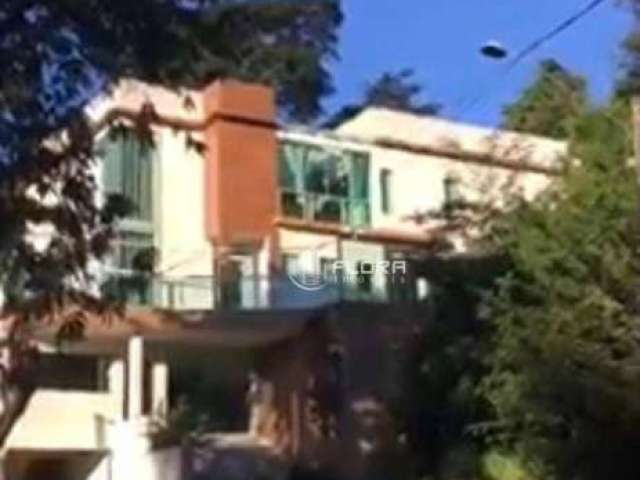 Casa com 3 dormitórios à venda, 400 m² por R$ 1.100.000,00 - Maria Paula - São Gonçalo/RJ