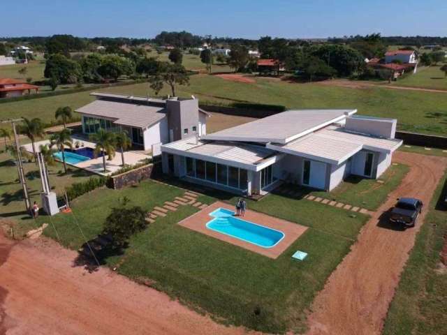 Casa em Condomínio para Venda em Arandu, Riviera de Santa Cristina I, 3 dormitórios, 3 suítes, 4 banheiros, 2 vagas