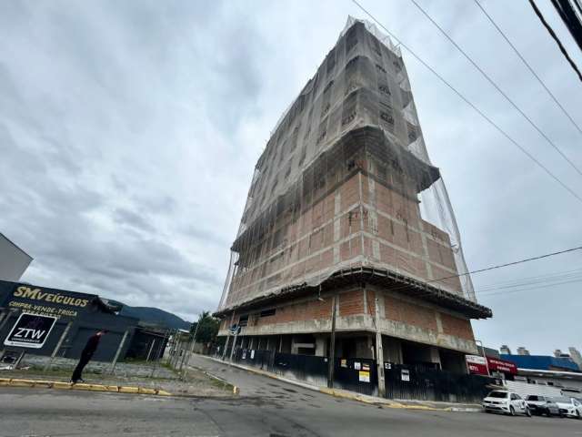 Lindo apartamento em obras, um Compacto de Luxo que cabe em seu bolso! Vem garantir seu Lar em Itapema!