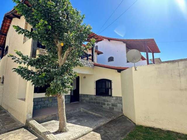 Casa para Venda em Cabo Frio, Jardim Excelsior, 4 dormitórios, 2 banheiros, 4 vagas