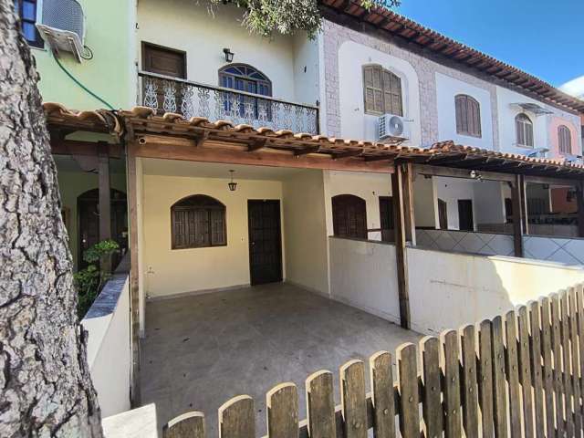 Casa para Venda em Cabo Frio, Jardim Flamboyant, 2 dormitórios, 2 banheiros, 1 vaga