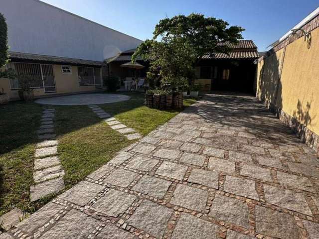 Casa para Venda em Cabo Frio, Parque Burle, 4 dormitórios, 2 suítes, 4 banheiros, 4 vagas