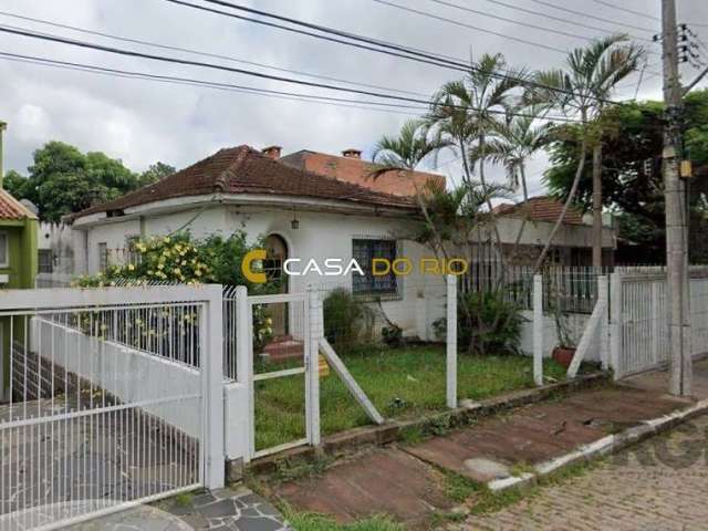 Casa com 2 quartos à venda na Rua Pindorama, 118, Teresópolis, Porto Alegre por R$ 410.000