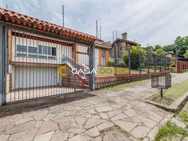 Casa com 4 quartos à venda na Rua Pinaré, 66, Vila Assunção, Porto Alegre por R$ 1.990.000