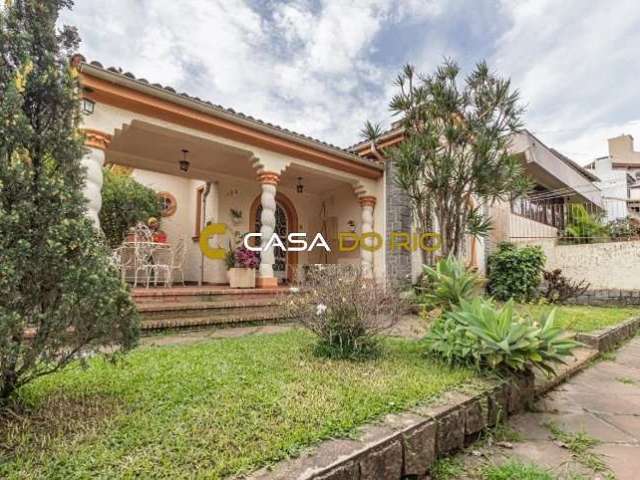 Casa com 3 quartos à venda na Rua Cariri, 125, Vila Assunção, Porto Alegre por R$ 1.300.000