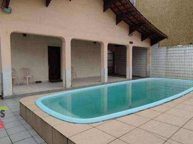 Casa isolada com piscina  4 quartos à venda, 182 m² por R$ 2.160.000  - Canto do Forte - Praia Grande/SP