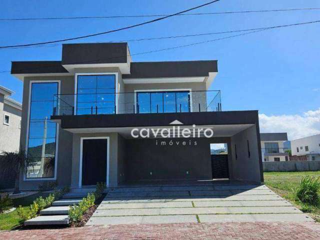 Casa duplex em condomínio de alto padrão