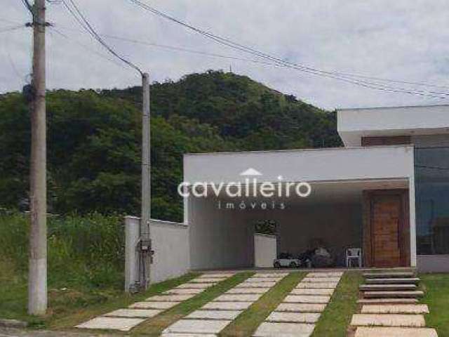 Excelente casa em condomínio próximo a praia