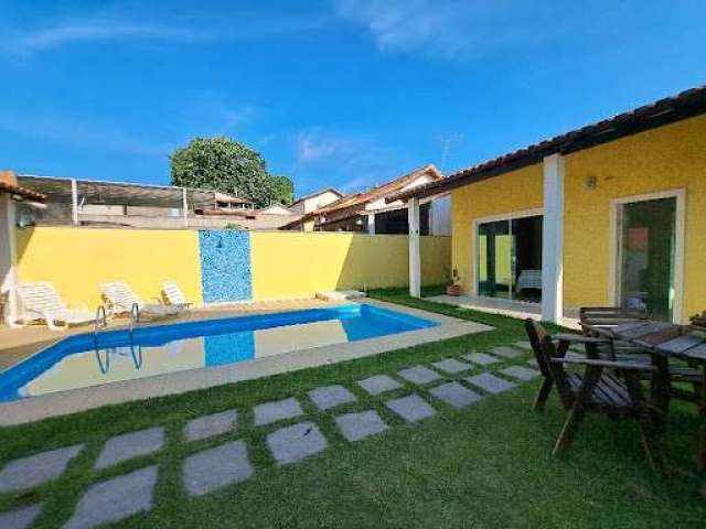 Casa com 3 dormitórios à venda, 166 m² por R$ 750.000,00 - Centro - Maricá/RJ