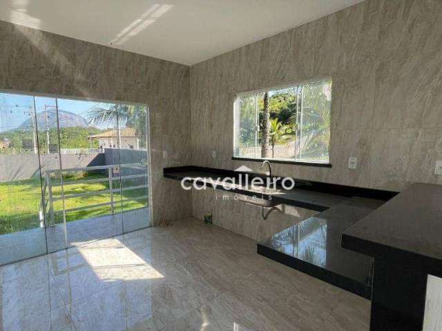 Casa em Condomínio Fechado, com 3 Quartos, Sendo 1 Suíte, à venda, 126 m² por R$ 479 mil - Maricá/RJ