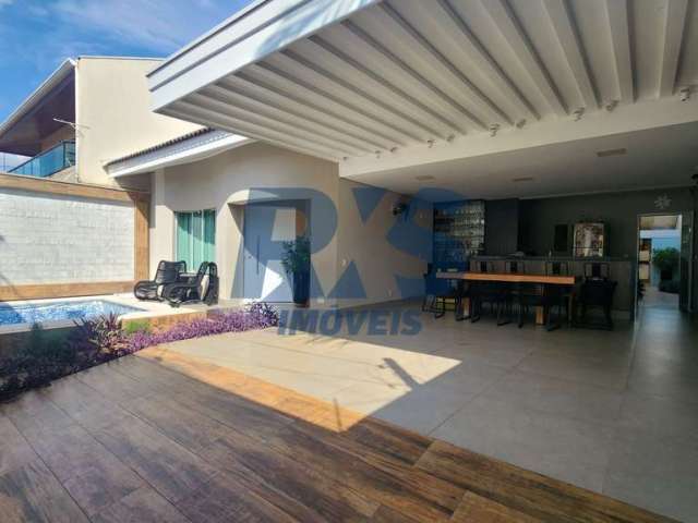 Casa 220 m2 - 3 Dormitorios sendo 1 Suite - Jacyra - Americana