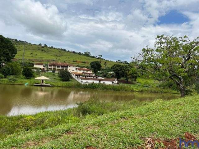 Fazenda com 750 hectares dupla aptidão com café no município de oliveira - mg