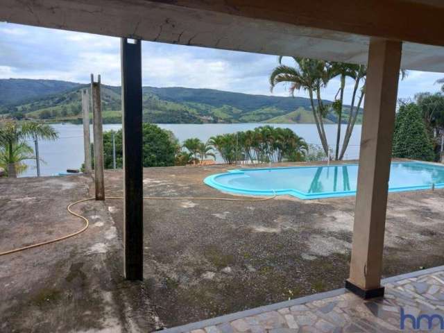 Rancho à venda na região do dique às margens do lago de furnas em capitólio-mg