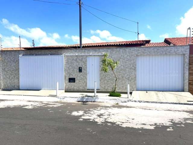 Casa ampla e arejada, com 3 quartos