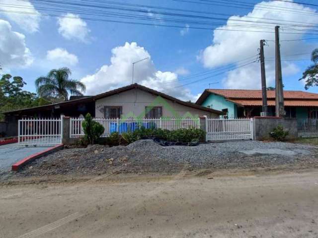 Casa com 2 dormitórios, 130m, à venda em Balneário Barra do Sul - Costeira