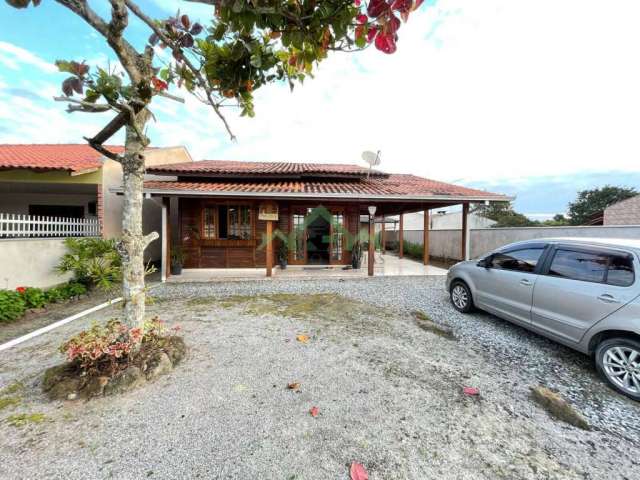 Casa com 3 dormitórios, 110m², a venda em Balneário Barra do Sul - Salinas