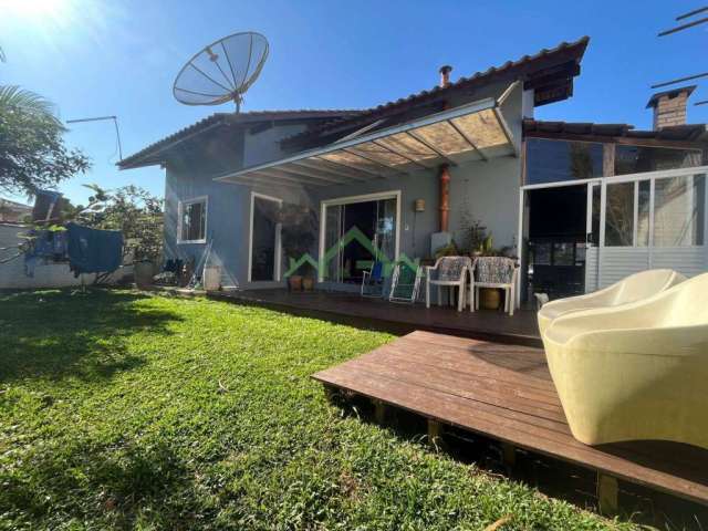 Casa com 3 dormitórios, 160m, à venda em Balneário Barra do Sul - Salinas