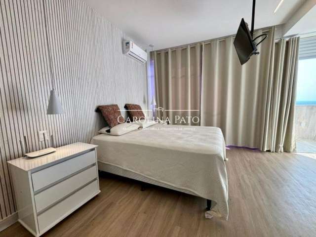 Apartamento reformado, decorado, alto padrão.