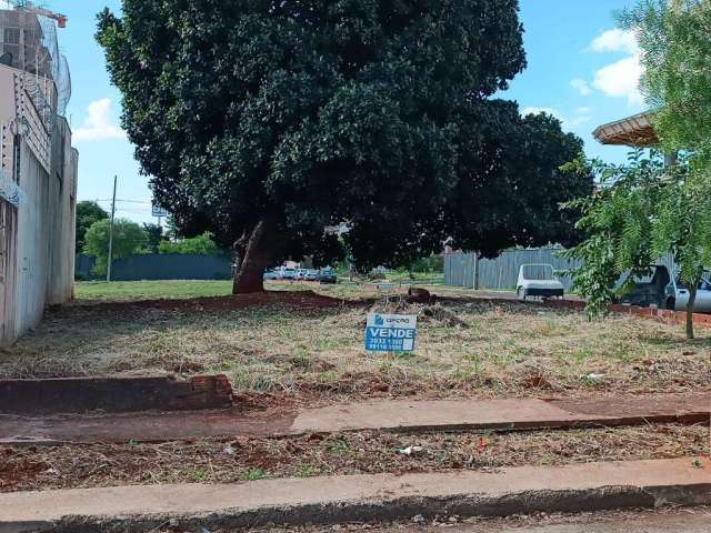 Terreno à venda em Maringá, Jardim Aclimação, com 420 m²