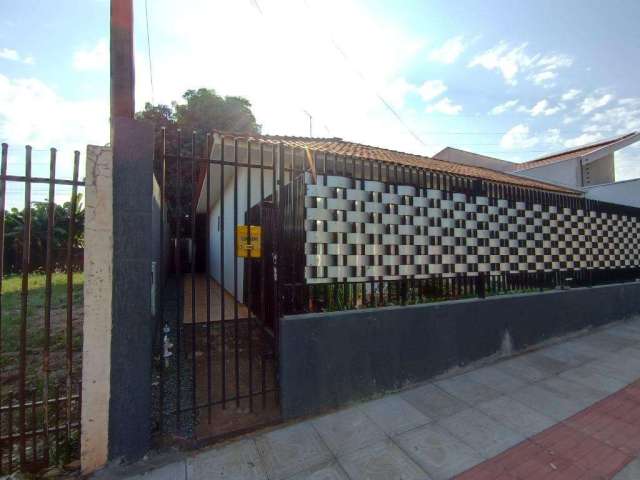 Casa para locação em Maringá, Vila Santo Antônio, com 2 quartos, com 84 m²