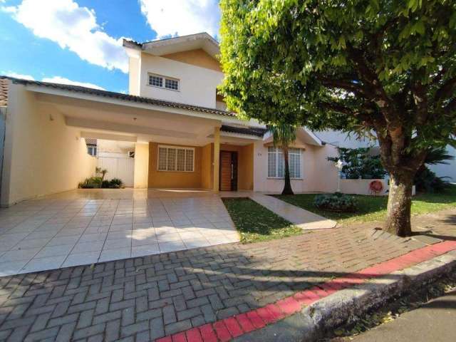 Sobrado à venda em Maringá, Zona 08, com 3 quartos, com 250.48 m²