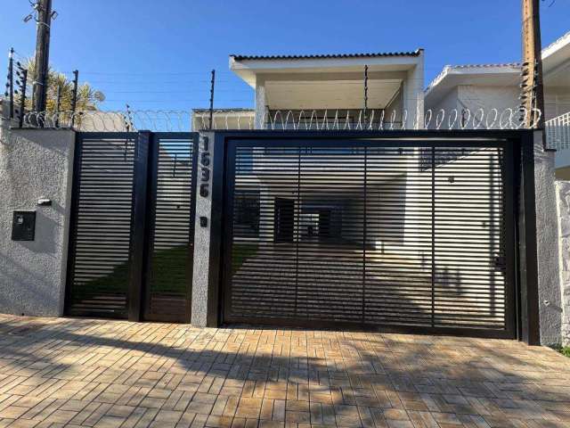 Sobrado à venda em Maringá, Jardim Iguaçu, com 3 quartos, com 271 m²