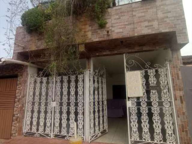 Casa para Venda em Itanhaém, Belas Artes, 4 dormitórios, 1 suíte, 2 banheiros, 2 vagas