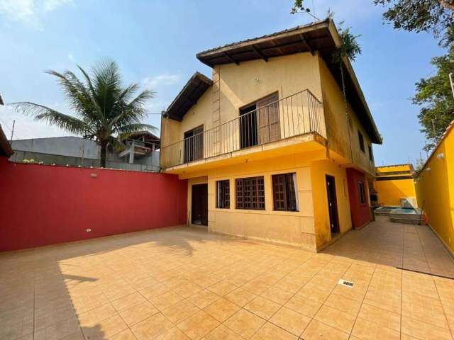 Casa para Venda em Itanhaém, Santa Cruz, 5 dormitórios, 1 suíte, 1 banheiro, 6 vagas