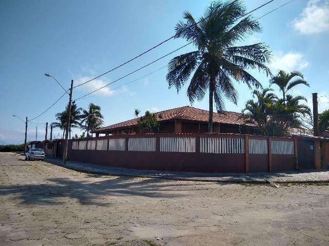 Casa para Venda em Itanhaém, São Jorge, 3 dormitórios, 2 suítes, 2 banheiros, 5 vagas