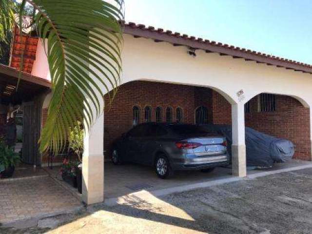 Casa para Venda em Itanhaém, Loty, 3 dormitórios, 1 suíte, 1 banheiro, 3 vagas