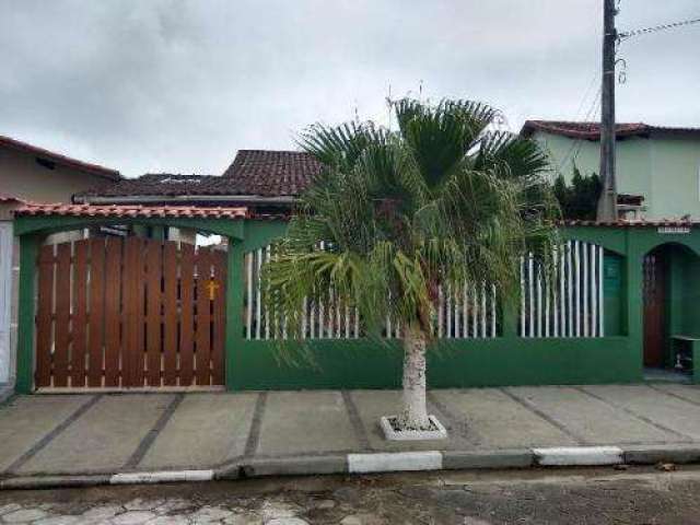 Casa para Venda em Itanhaém, Loty, 4 dormitórios, 1 suíte, 3 banheiros