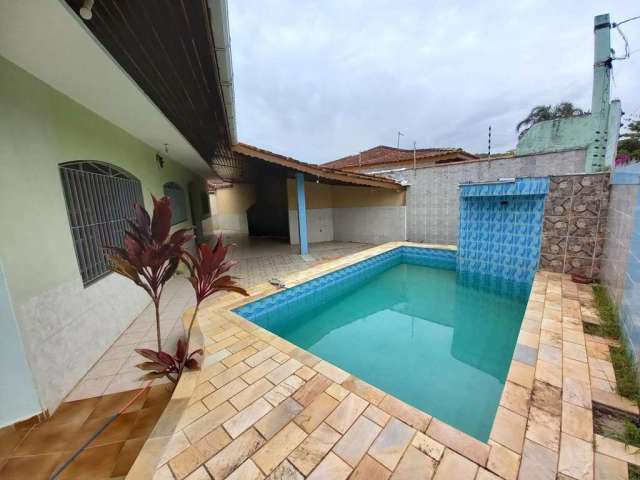 Casa para Venda em Itanhaém, Praia dos Sonhos, 3 dormitórios, 2 suítes, 1 banheiro, 2 vagas