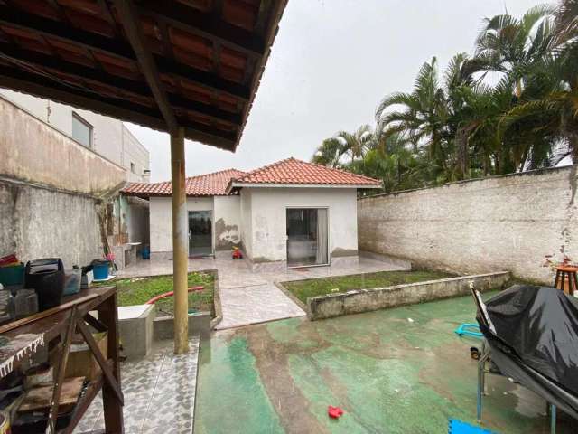 Casa para Venda em Itanhaém, Praia dos Sonhos, 6 dormitórios, 1 suíte, 3 banheiros, 4 vagas