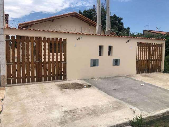 Casa para Venda em Itanhaém, Nova Itanhaém, 2 dormitórios, 1 suíte, 1 banheiro, 2 vagas