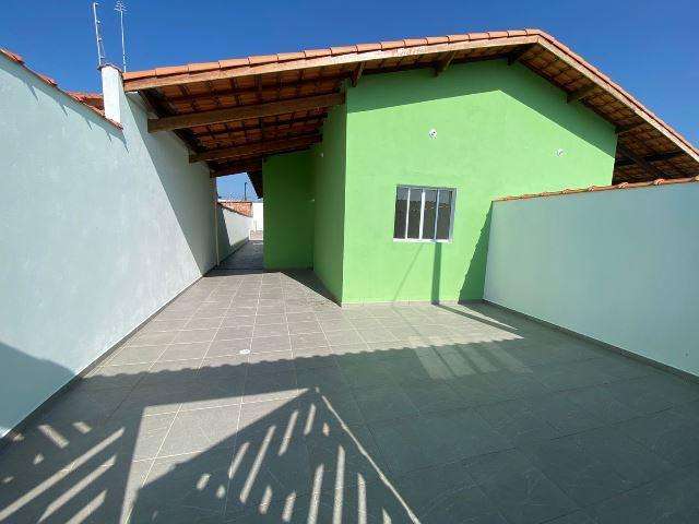 Casa para Venda em Itanhaém, Jamaica, 2 dormitórios, 1 suíte, 2 banheiros, 3 vagas