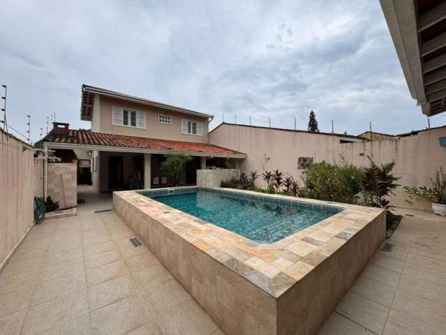 Casa para Venda em Itanhaém, Praia dos Sonhos, 3 dormitórios, 3 suítes, 1 banheiro, 5 vagas