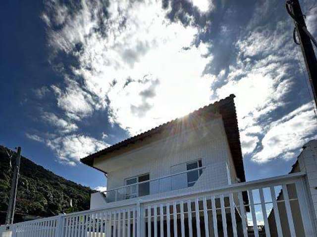 Casa para Venda em Praia Grande, Cidade da Criança, 2 dormitórios, 1 banheiro, 1 vaga