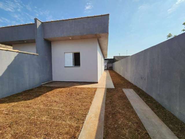 Casa para Venda em Itanhaém, Umuarama, 2 dormitórios, 1 banheiro, 2 vagas