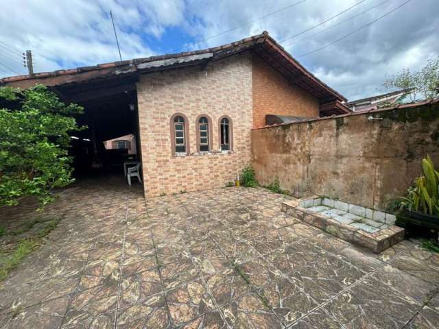 Casa para Venda em Mongaguá, Itaguaí, 3 dormitórios, 2 banheiros