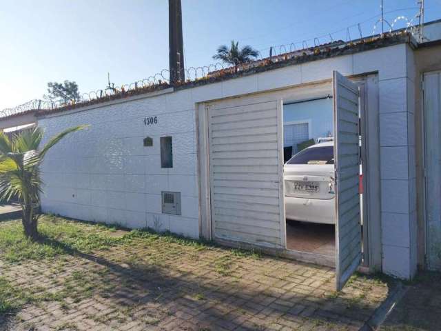 Casa para Venda em Itanhaém, São João, 2 dormitórios, 1 banheiro, 1 vaga