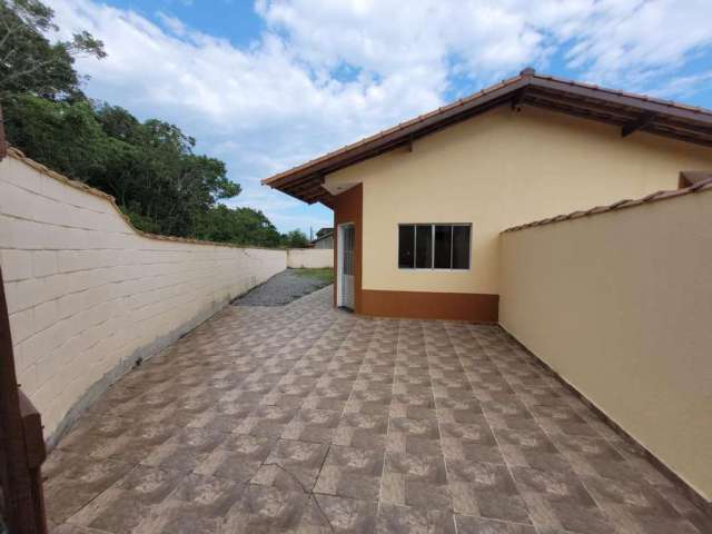 Casa para Venda em Itanhaém, Nossa Senhora do Sion, 2 dormitórios, 1 suíte, 1 banheiro, 2 vagas