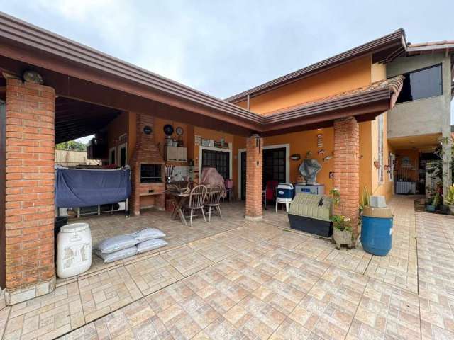 Casa para Venda em Peruíbe, Estância Balneária Belmira Novaes, 4 dormitórios, 3 suítes, 2 banheiros, 4 vagas