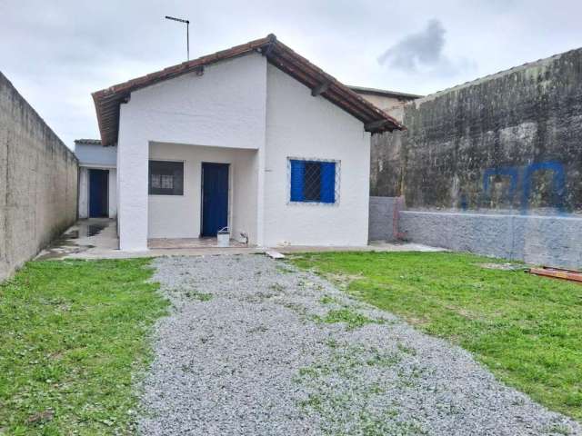 Casa para Venda em Itanhaém, Gaivota, 3 dormitórios, 1 banheiro, 2 vagas