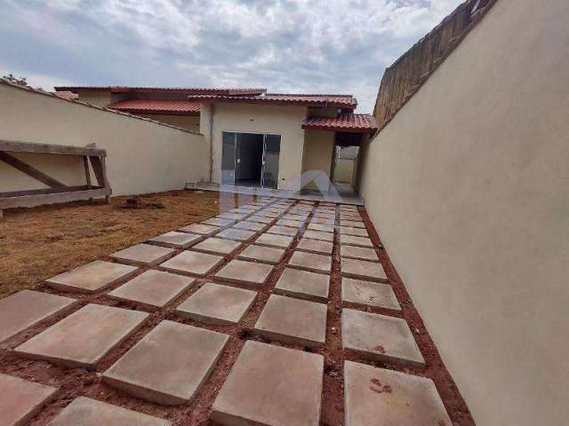 Casa para Venda em Itanhaém, Jardim São Fernando, 2 dormitórios, 1 suíte, 1 banheiro, 4 vagas