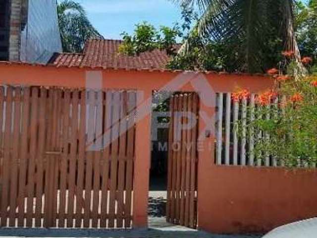 Casa para Venda em Itanhaém, Santa Julia, 2 dormitórios, 1 suíte, 1 banheiro, 4 vagas